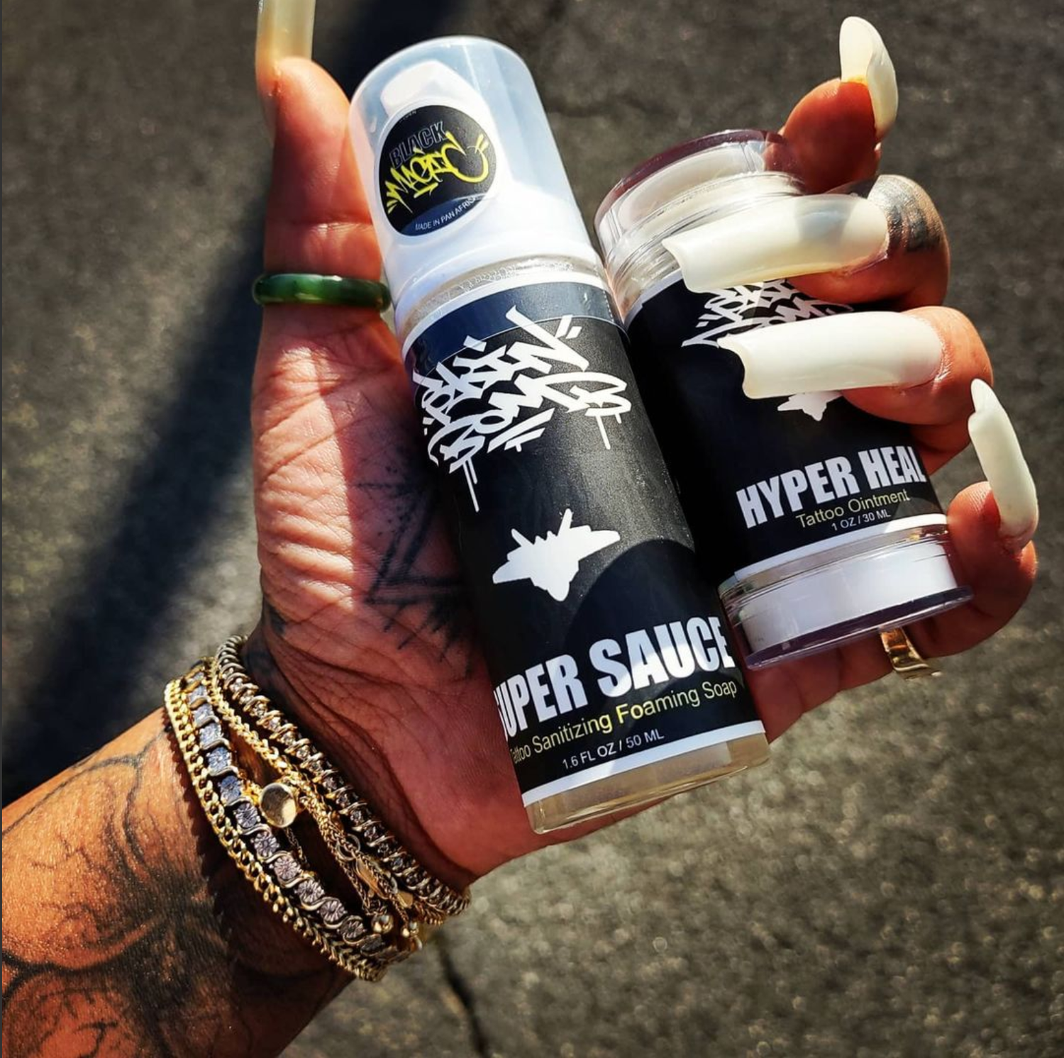 A real-world example of what you can expect when Skin Bomb tattoo aftercare is purchased. In hand example of sleek and super convenient design is perfect for people on the go, traveling or at home. Super Sauce and Hyper Heal.